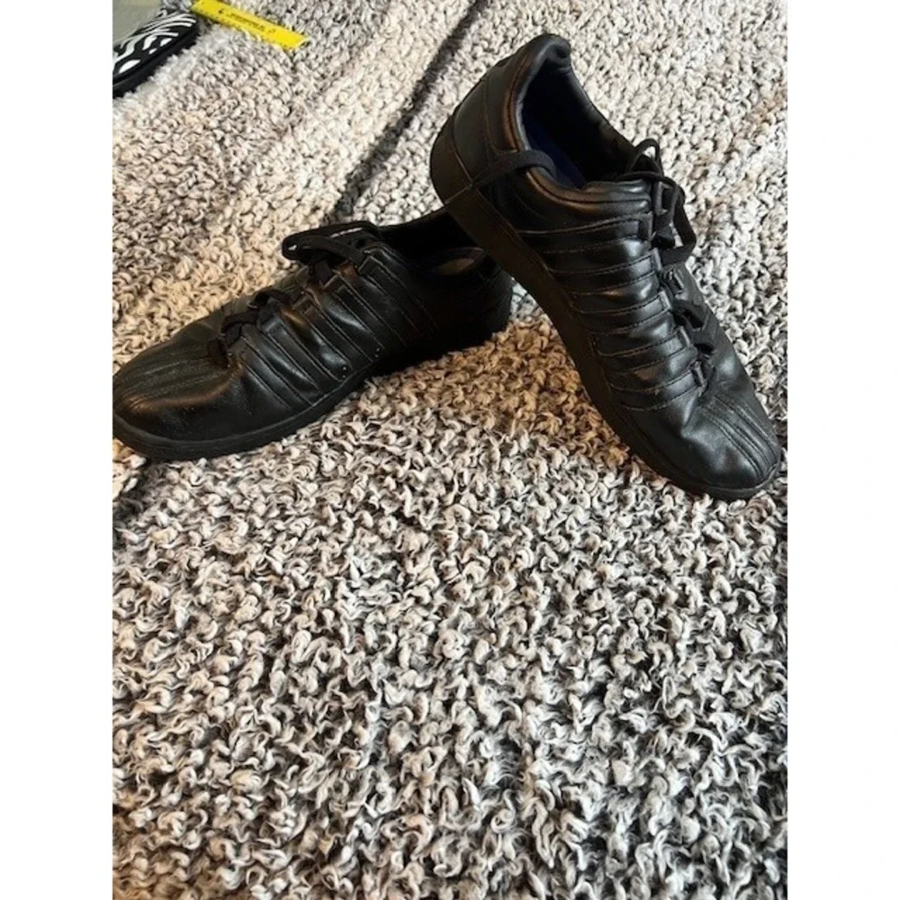 Men's‎ Classic VN K-Swiss Black Sneaker Size 10
